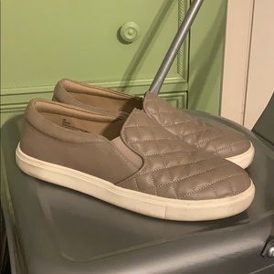 Cushionare Slip ons